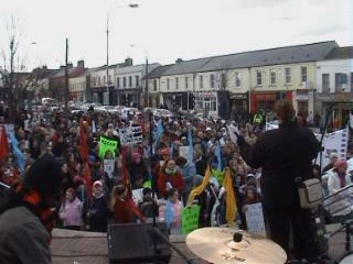 Crowd is addressed before march