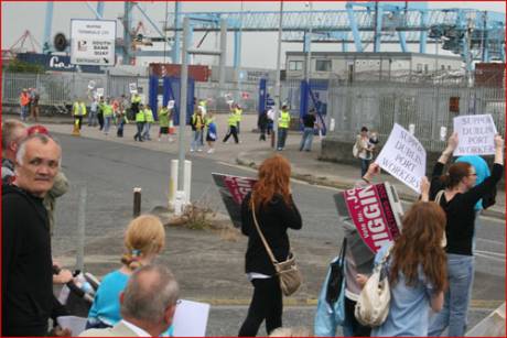Richard Boyd Barrett (SWP) addressing the crowd.