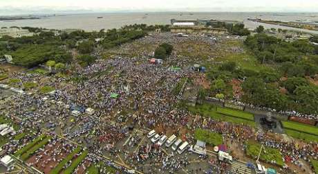 2013porkbarrelscamlunetaprotest.jpg